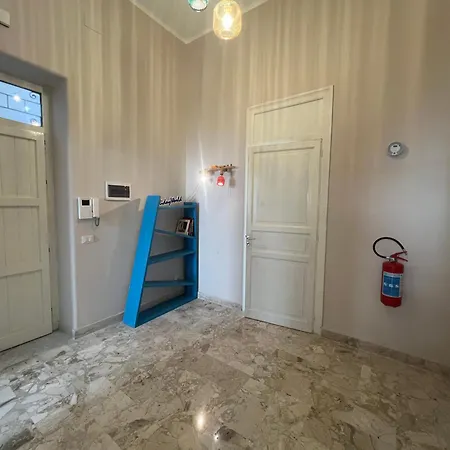 Lägenhet La Casa Del Marchingegno By World Palermo